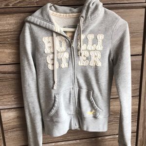 Hollister sweatshirt